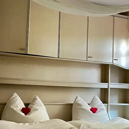 L & S - Gemuetliche Im Gruenen Bei Dresden *